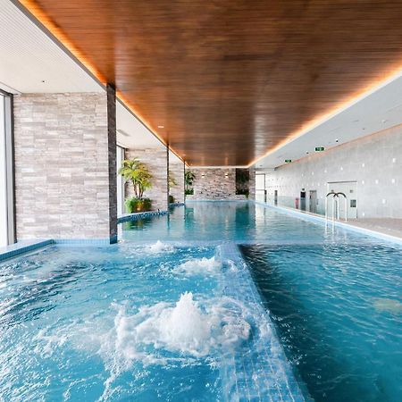 Five Star Westlake 1St-4Th Floors Hotel & Serviced Apartment هانوي المظهر الخارجي الصورة The swimming pool at the hotel